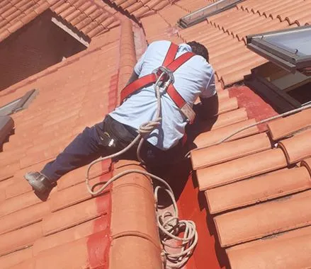 reparacion de goteras urgente en tejados en collado villalba, madrid